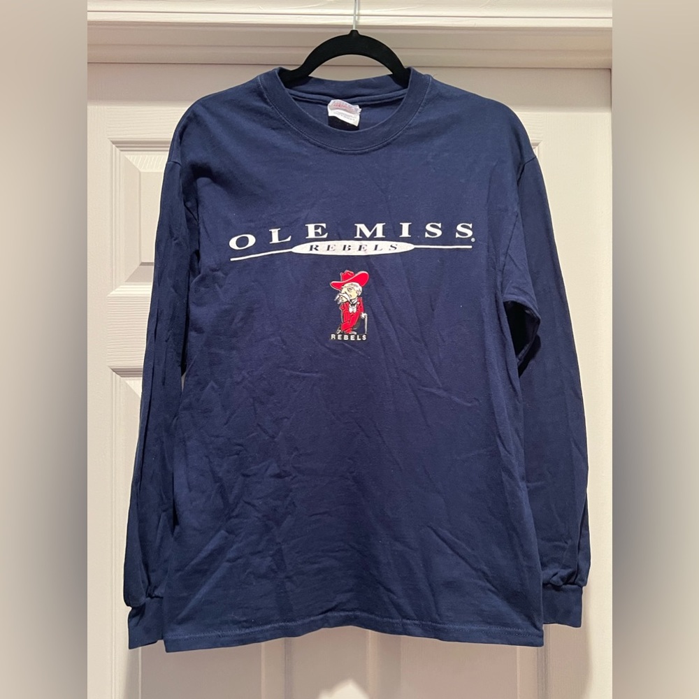 University of Mississippi Colonel Reb Long sleeved T-shirt, size M